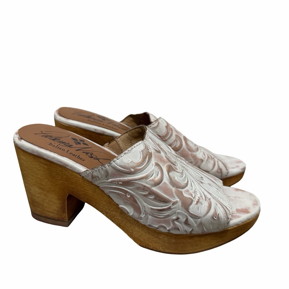 Patricia Nash Valena Tooled Leather Heeled Clogs Size 6 White‎ Boho Western Shoe